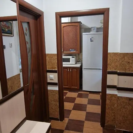 біля оперного театру Apartmán *