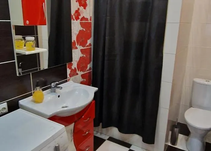 біля оперного театру